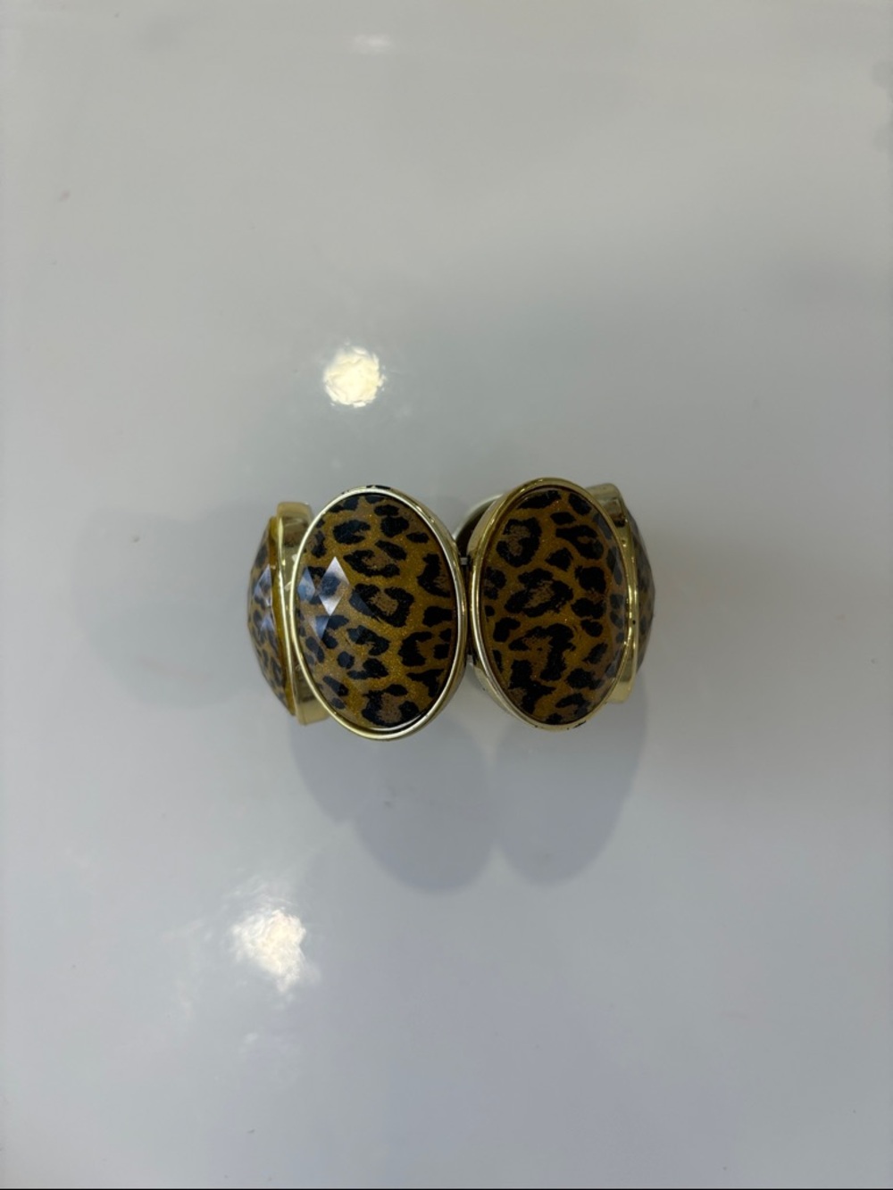 Gold-Tone Leopard Print Oval bangle Bracelet - Brown Leopard
